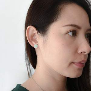 AURUM 金 18K Earring Studs in Light Moss Green Jade