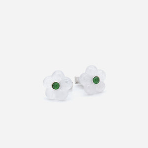 AURUM 金 18K Floral Earring Studs in White Icy Jade